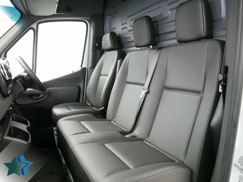 Mercedes-Benz Sprinter 2L 2.0 315 Cdi Pro Panel Van G-tronic R KN75HFF White #3