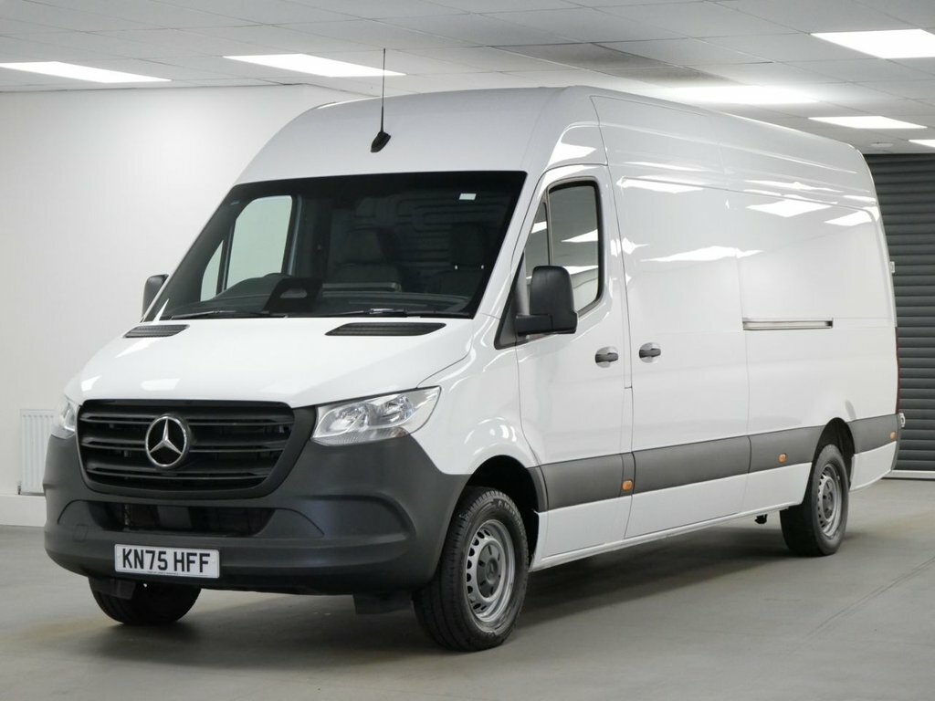 Mercedes-Benz Sprinter 2L 2.0 315 Cdi Pro Panel Van G-tronic R White