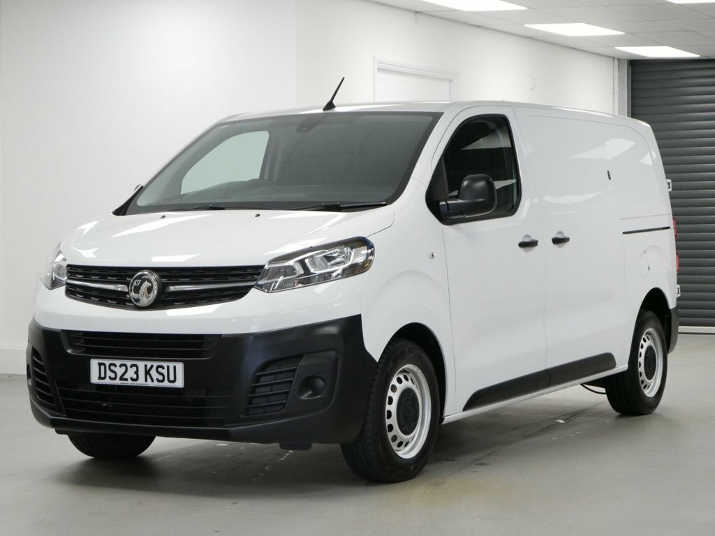 Vauxhall Vivaro 1.5L Turbo D 2900 Prime Panel Van 6Dr Manua White