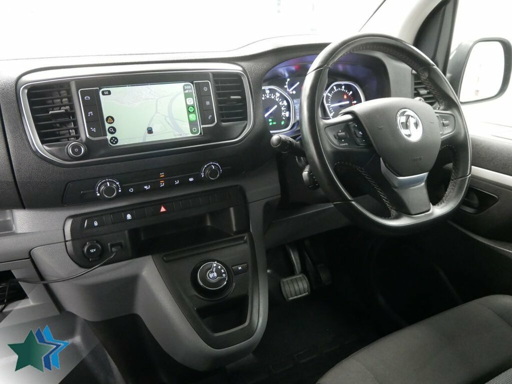 Vauxhall Vivaro 2L 2.0 Turbo D 3100 Elite Crew Van Double Cab 6Dr Grey #4