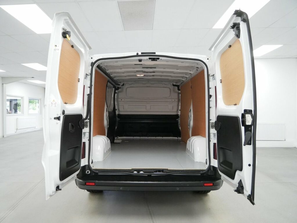 Nissan Primastar 2L 2.0 Dci 30 Tekna Panel Van Lh BC73FDO White #3