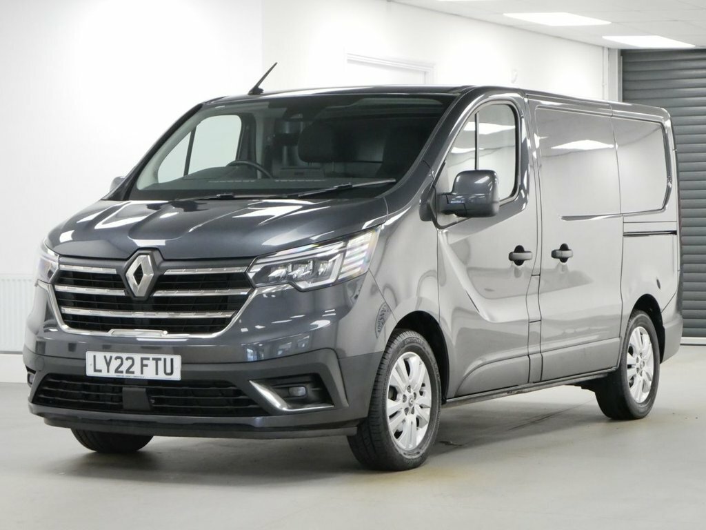 Renault Trafic 2L 2.0 Dci Blue Sl28 Sport Panel Van Ma Grey