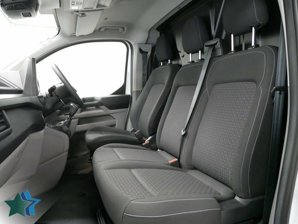 Ford Transit Custom 2L 2.0 280 Ecoblue Trend Panel Van Manu HN24LWW White #3