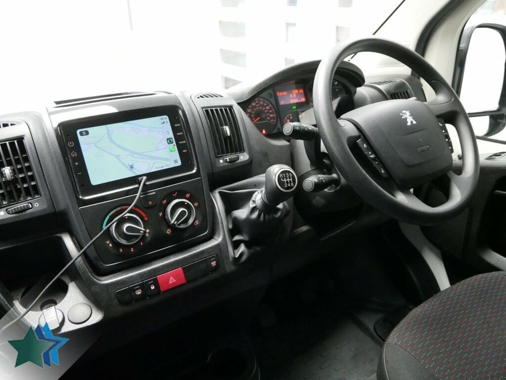 Peugeot Boxer 2.2L Bluehdi 335 Professional Premium Panel Van CK24ONX White #4