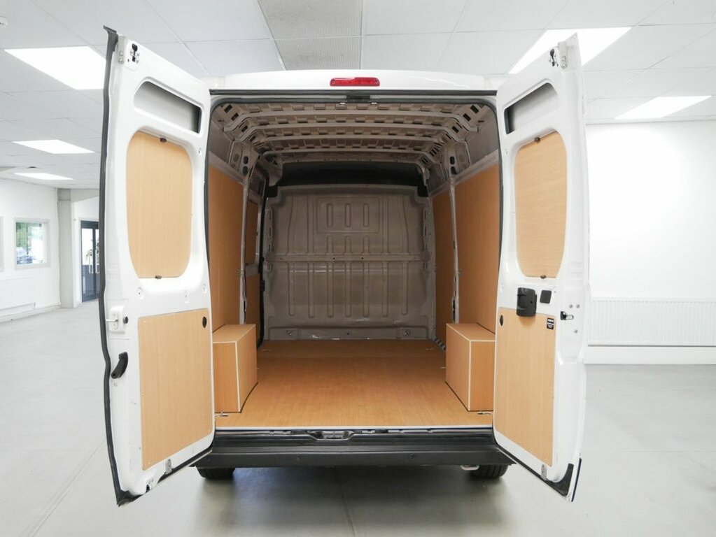 Peugeot Boxer 2.2L Bluehdi 335 Professional Premium Panel Van CK24ONX White #3