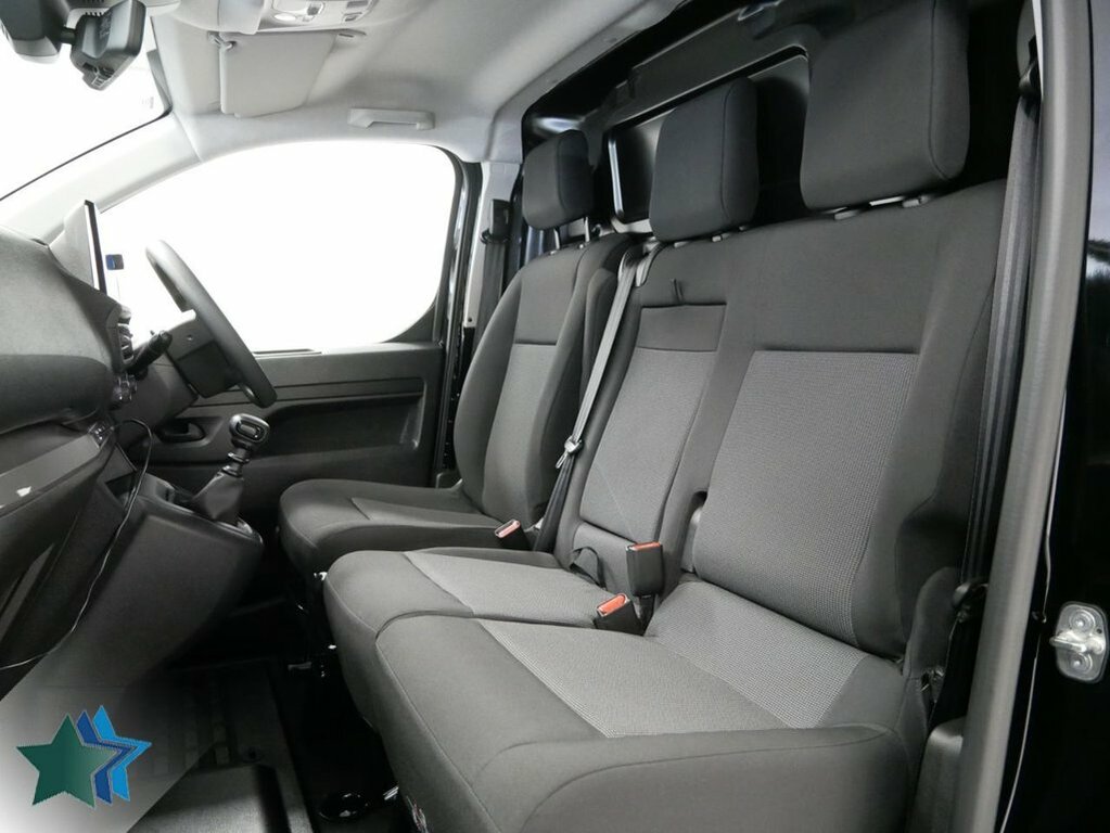 Vauxhall Vivaro 1.5L Turbo D Pro Xl Panel Van 6Dr Lw BK75LVS Black #4