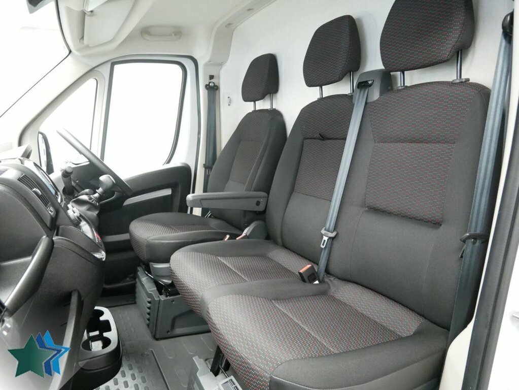 Peugeot Boxer 2.2L Bluehdi 335 Professional Premium Panel Van BT24LVR White #5