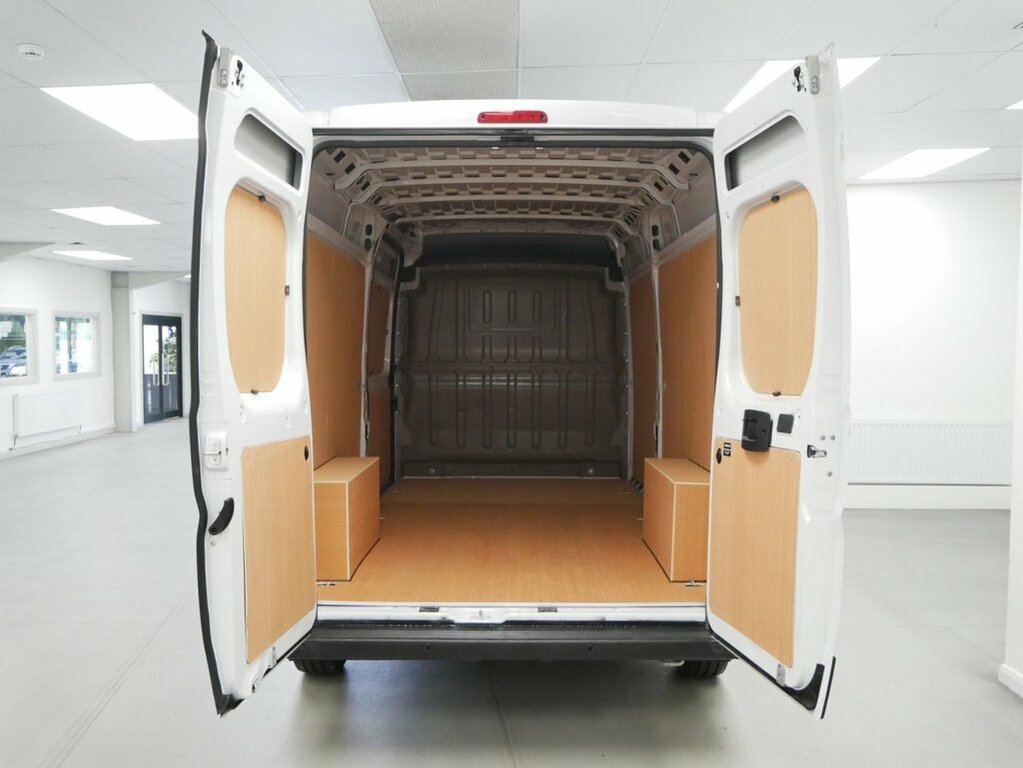 Peugeot Boxer 2.2L Bluehdi 335 Professional Premium Panel Van BT24LVR White #3
