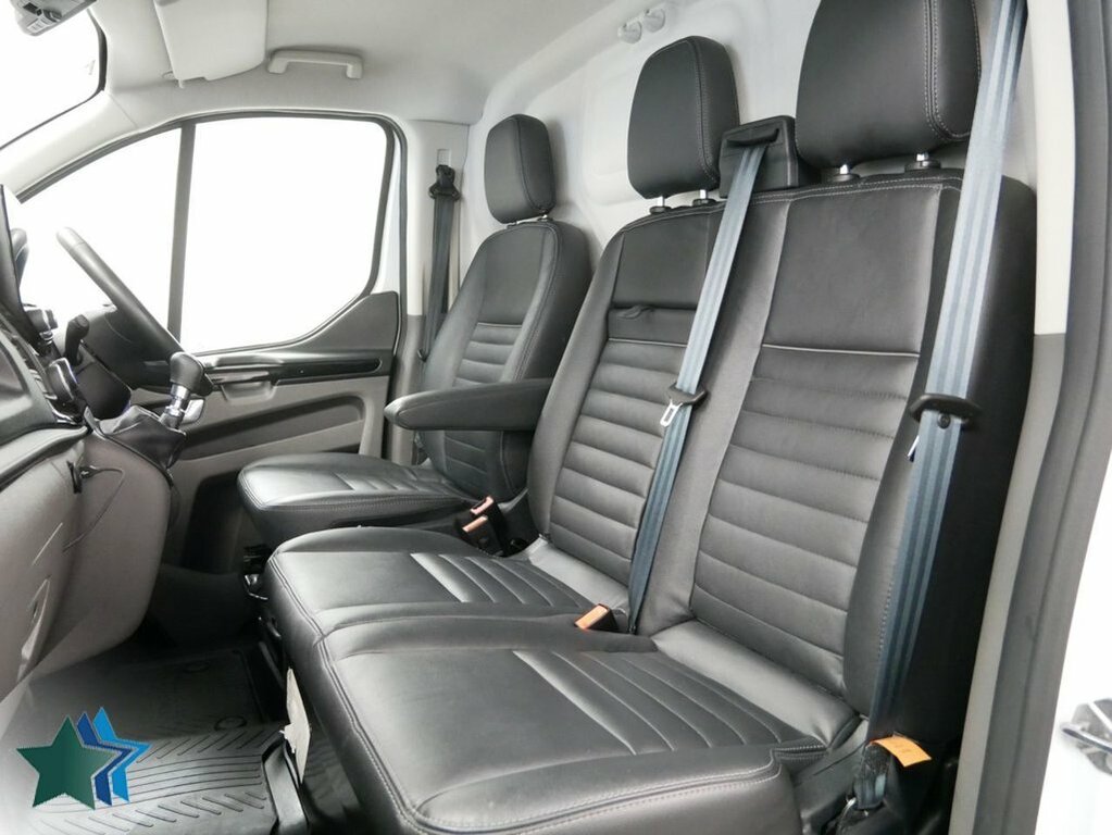 Ford Transit Custom 2L 2.0 300 Ecoblue Trail Panel Van Manu HT72JJE White #3