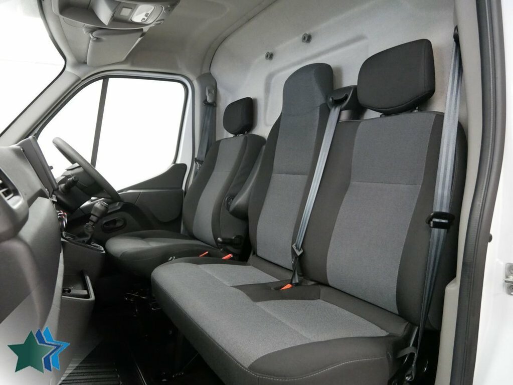 Nissan InterStar 2.3L Dci 33 Acenta Panel Van Fwd White #2