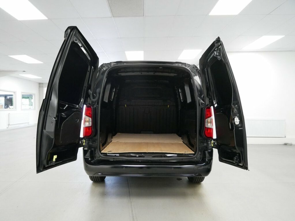 Vauxhall Combo 1.5L Turbo D 2300 Pro Panel Van 6Dr VO72XDA Black #5