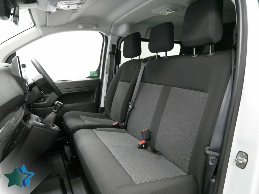 Vauxhall Vivaro 2L 2.0 Turbo D Prime Xl Crew Van Double Cab 6Dr Di DN74RJJ White #4