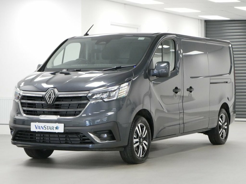 Renault Trafic Mpv Grey