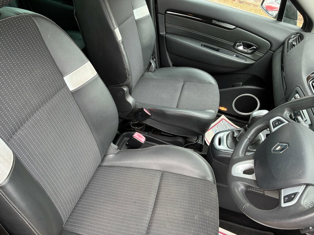 Renault Scenic Dynamique Tom Tom Energy Dci Ss Red #8