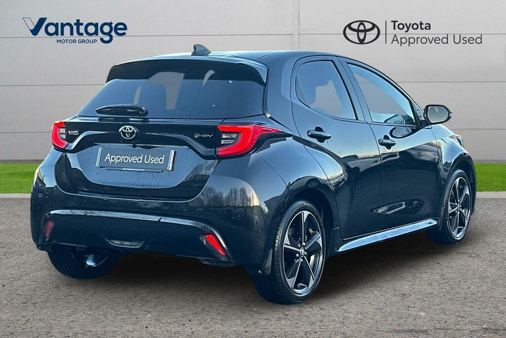 Toyota Yaris 1.5 Vvt-h Excel E-cvt Euro 6 Ss YG75NNC Black #3