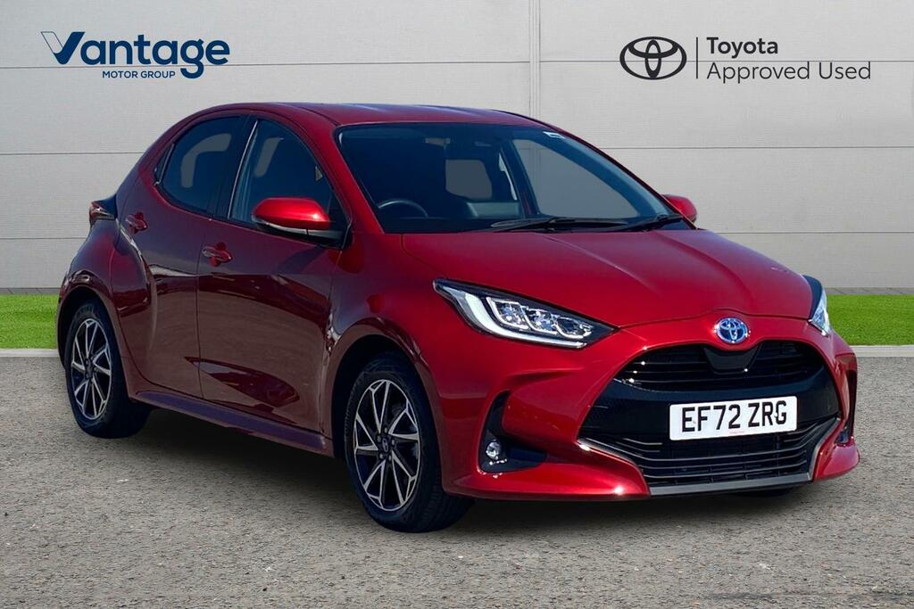 Toyota Yaris 1.5 Vvt-h Design E-cvt Euro 6 Ss Red