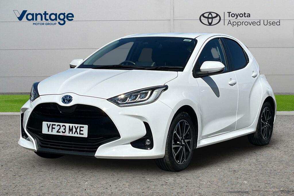 Toyota Yaris 1.5 Vvt-h Design Hatchback Hybrid E-cvt YF23MXE White #3