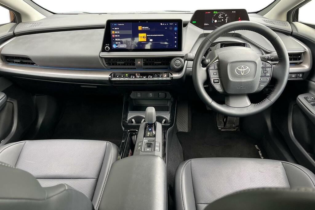 Toyota Prius 2.0 13.6Kwh Excel Hatchback Plug-in Hyb YC75KNO Black #6