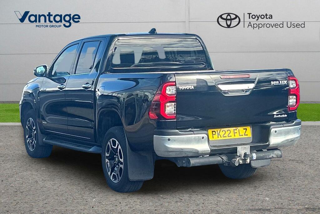 Toyota HILUX 2.8 D-4d Invincible 4Wd Euro 6 Ss Black #4