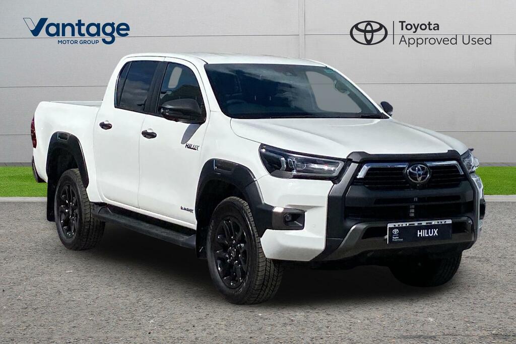 Toyota HILUX 2.8 D-4d-h Invincible X 4Wd Euro 6 White
