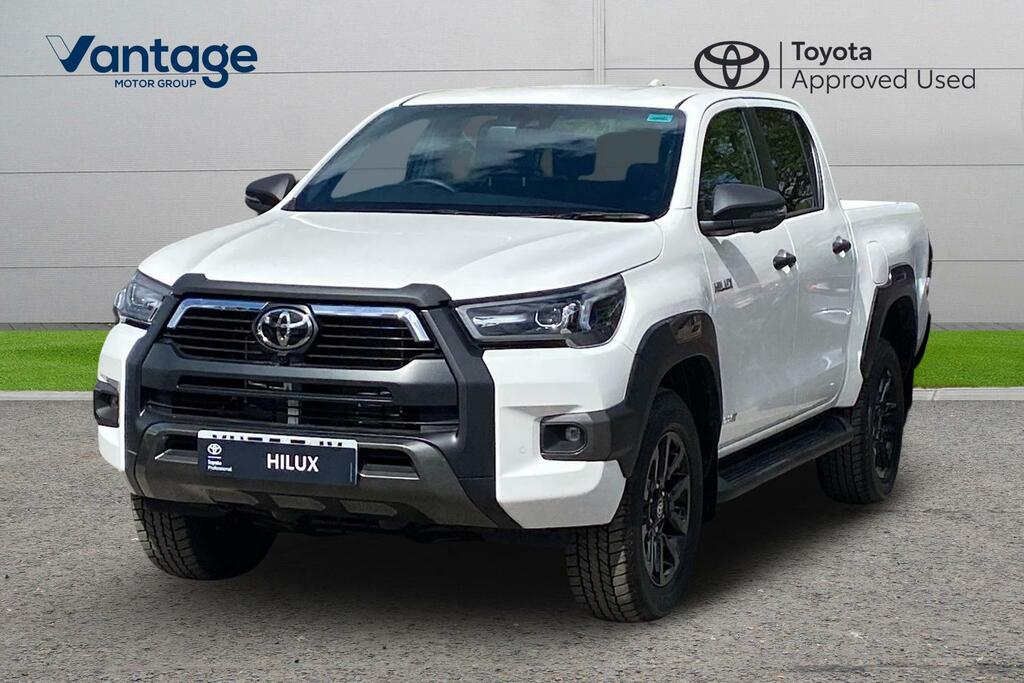 Toyota HILUX 2.8 D-4d-h Invincible X 4Wd Euro 6 White #3