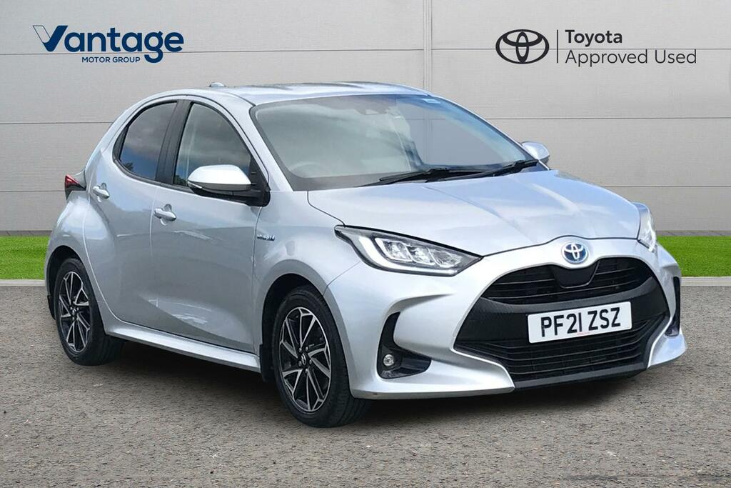 Toyota Yaris 1.5 Vvt-h Design E-cvt Euro 6 Ss Silver