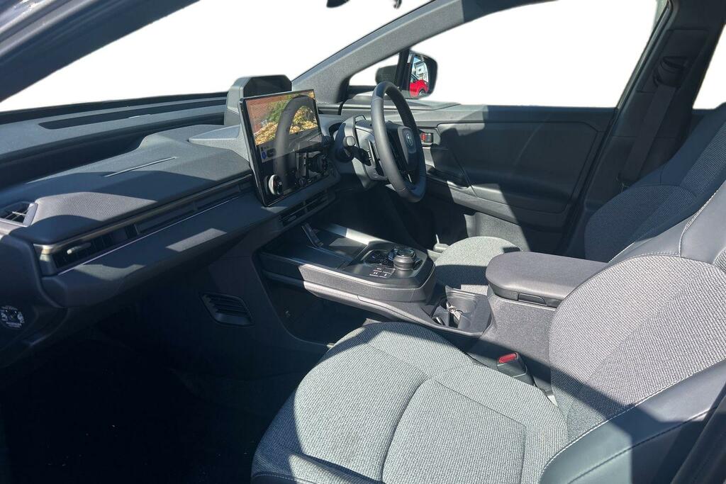 Toyota bZ4X 73.1Kwh Design PJ75TYY Grey #5
