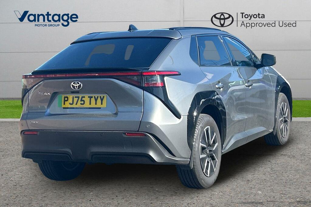 Toyota bZ4X 73.1Kwh Design PJ75TYY Grey #2