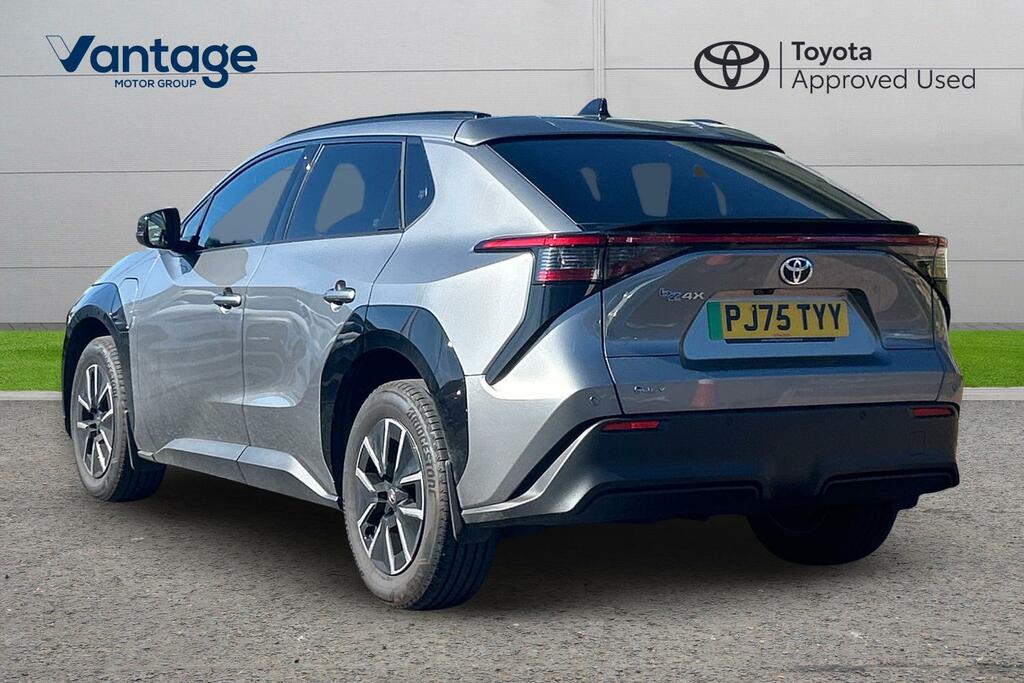 Toyota bZ4X 73.1Kwh Design PJ75TYY Grey #4