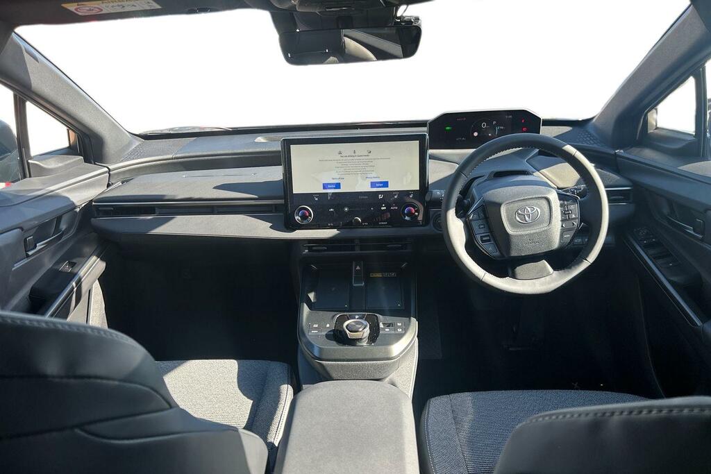 Toyota bZ4X 73.1Kwh Design PJ75TYY Grey #6