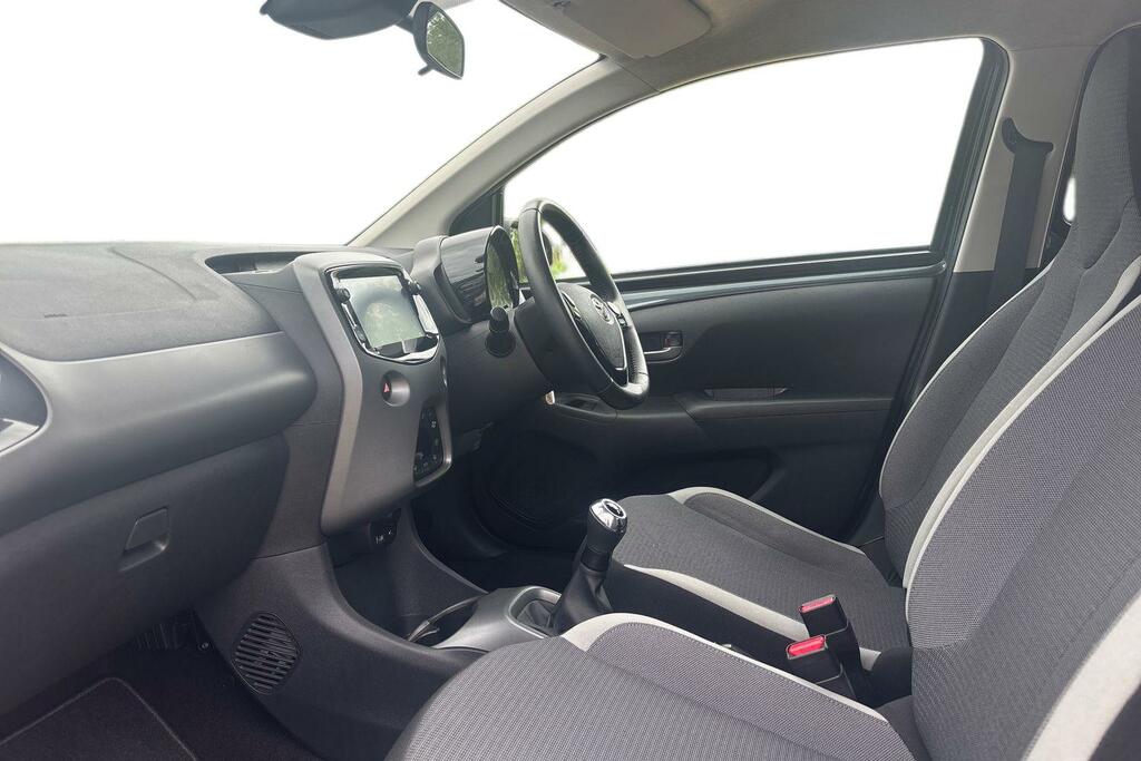 Toyota Aygo 1.0 Vvt-i X-trend Euro 6 Safety Sense Grey #5