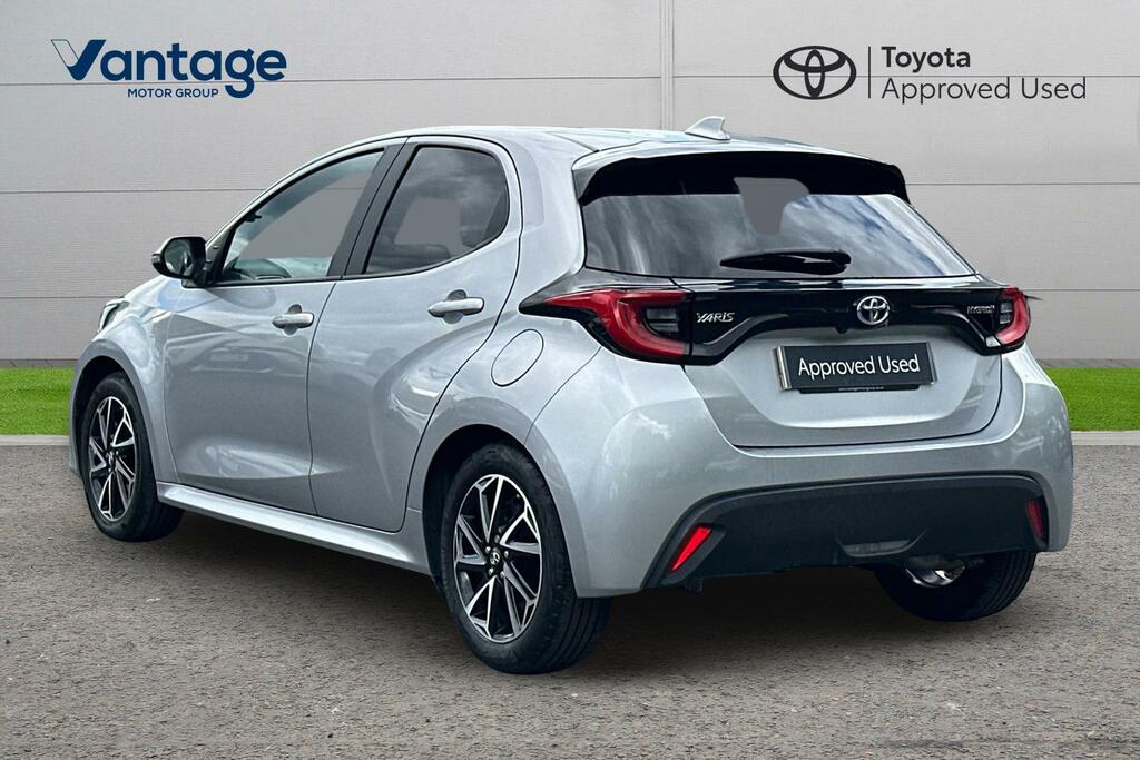 Toyota Yaris 1.5 Vvt-h Design E-cvt Euro 6 Ss YB22EAC Silver #4
