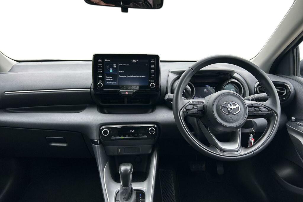 Toyota Yaris 1.5 Vvt-h Design E-cvt Euro 6 Ss PN23UJM Silver #6