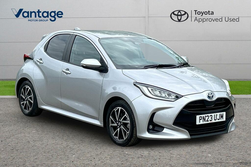 Toyota Yaris 1.5 Vvt-h Design E-cvt Euro 6 Ss Silver