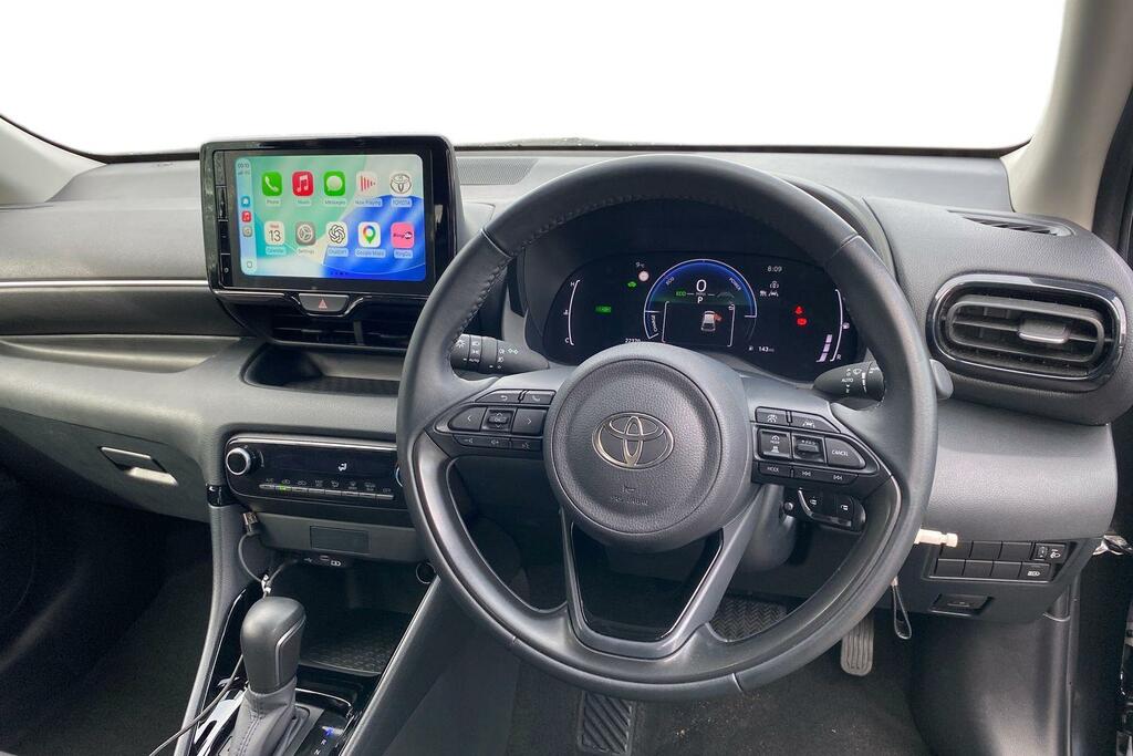 Toyota Yaris 1.5 Vvt-h Design E-cvt Euro 6 Ss YG24ZRE Black #6