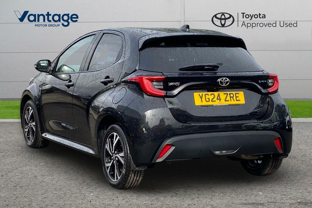 Toyota Yaris 1.5 Vvt-h Design E-cvt Euro 6 Ss YG24ZRE Black #4