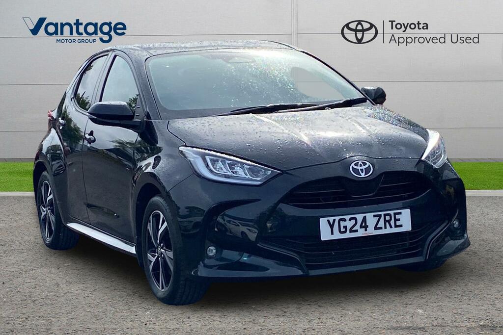 Toyota Yaris 1.5 Vvt-h Design E-cvt Euro 6 Ss Black