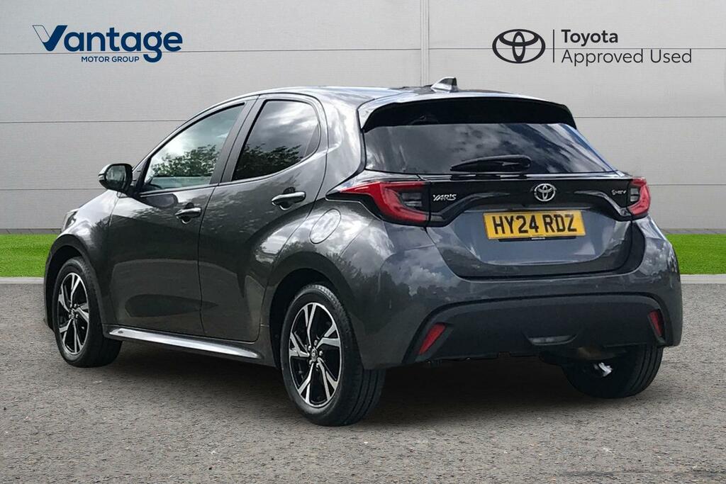Toyota Yaris 1.5 Vvt-h Design E-cvt Euro 6 Ss HY24RDZ Grey #4