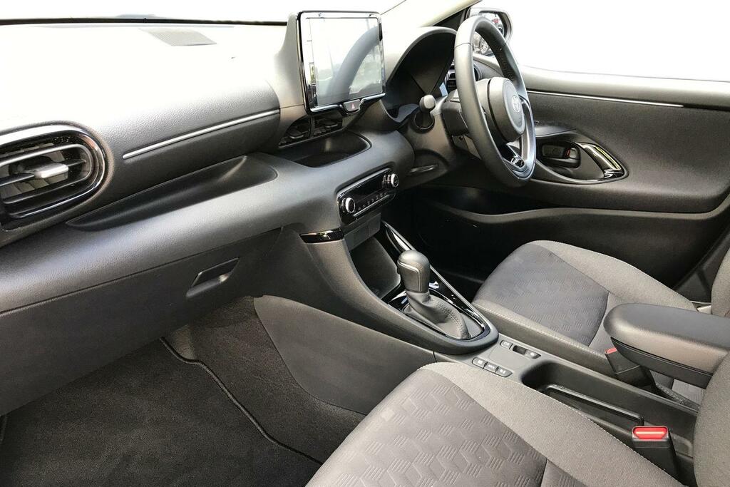 Toyota Yaris 1.5 Vvt-h Design E-cvt Euro 6 Ss HY24RDZ Grey #5