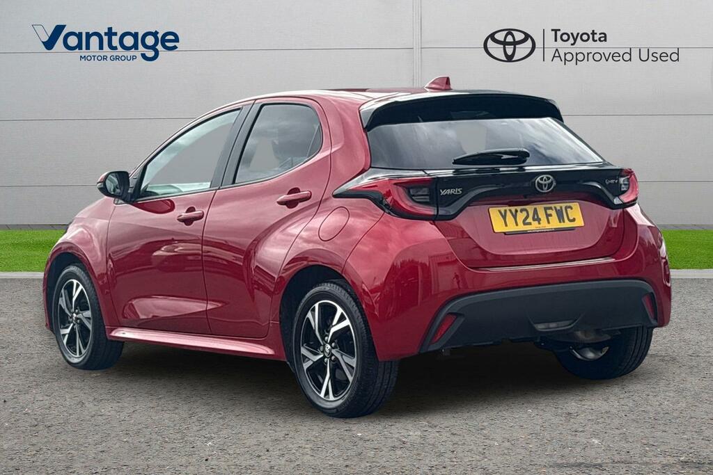 Toyota Yaris 1.5 Vvt-h Design E-cvt Euro 6 Ss YY24FWC Red #4