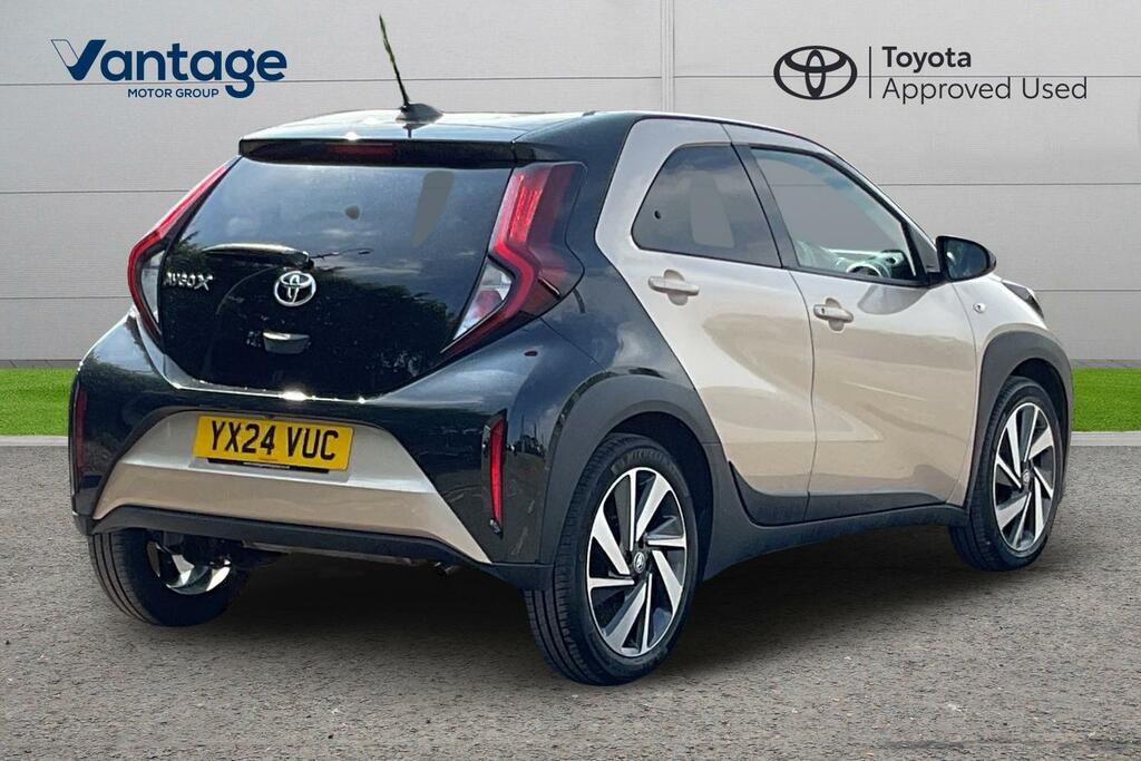Toyota Aygo X 1.0 Vvt-i Edge Euro 6 Ss Beige #2
