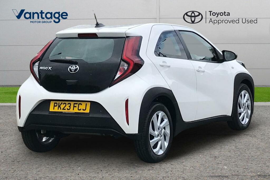 Toyota Aygo X 1.0 Vvt-i Pure Euro 6 Ss PK23FCJ White #2