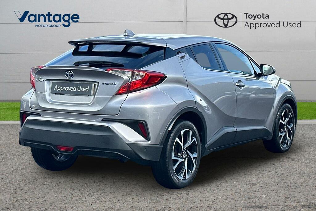 Toyota C-Hr 1.8 Vvt-h Design Cvt Euro 6 Ss YF18VWM Silver #2