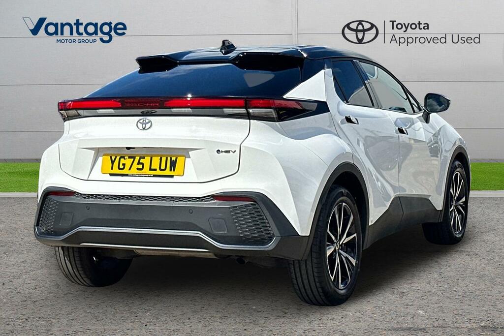 Toyota C-Hr 1.8 Vvt-h Design Cvt Euro 6 Ss YG75LUW White #2