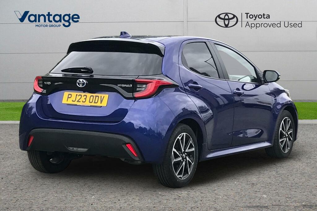 Toyota Yaris 1.5 Vvt-h Design E-cvt Euro 6 Ss PJ23ODV Blue #2
