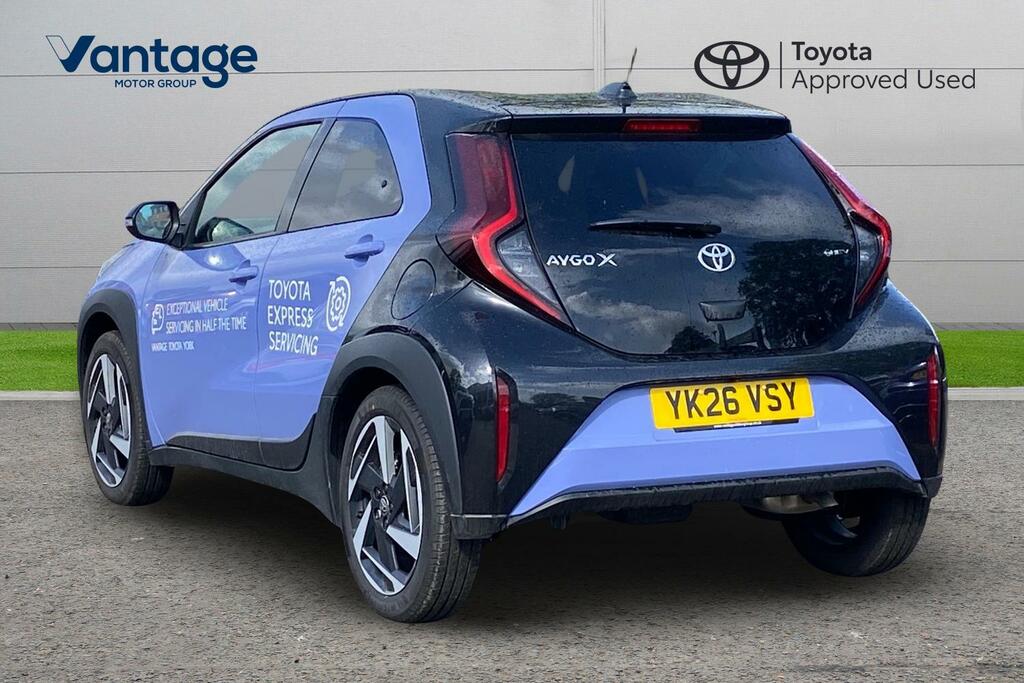 Toyota Aygo X 1.5H 49Kwh Design Cvt Euro 6 Ss YK26VSY Blue #4
