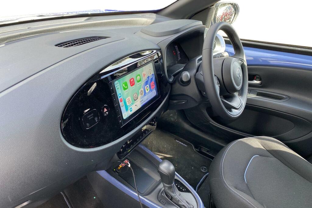 Toyota Aygo X 1.5H 49Kwh Design Cvt Euro 6 Ss YK26VSY Blue #5