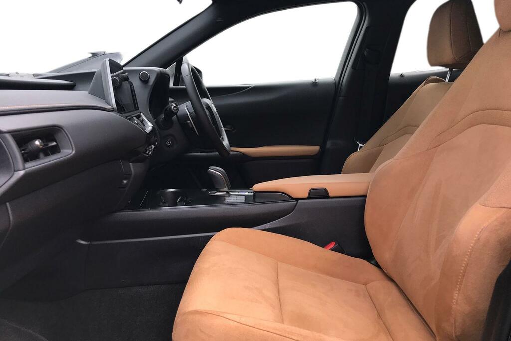 Lexus UX 300E 72.8Kwh Premium LX25WFL Black #6