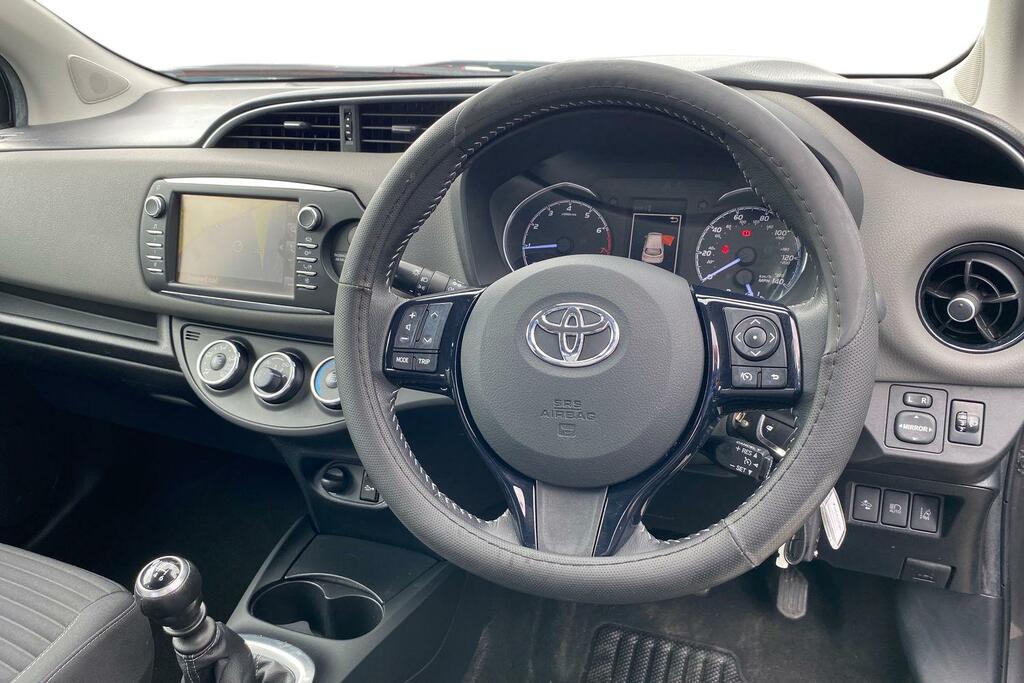 Toyota Yaris 1.5 Vvt-i Icon Tech Euro 6 Grey #6