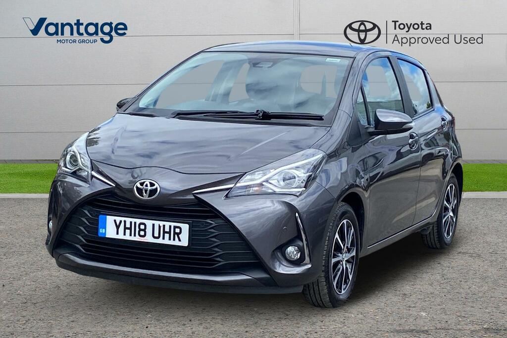 Toyota Yaris 1.5 Vvt-i Icon Tech Euro 6 Grey #3